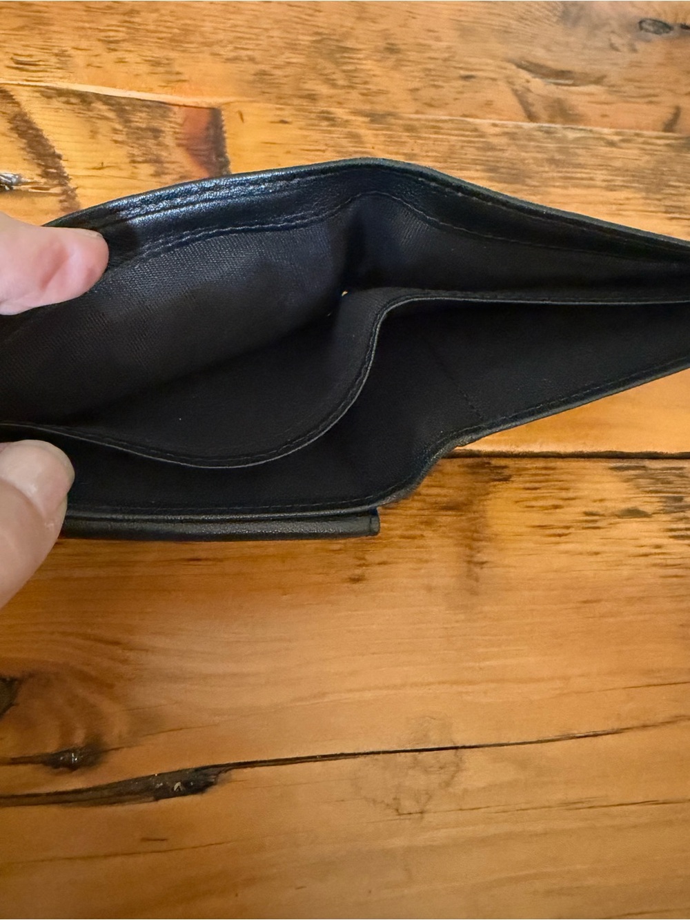 Polo by Ralph Lauren Black Leather Bi-Fold Wallet circa 1999 or 2000, Unused - Picture 5 of 13